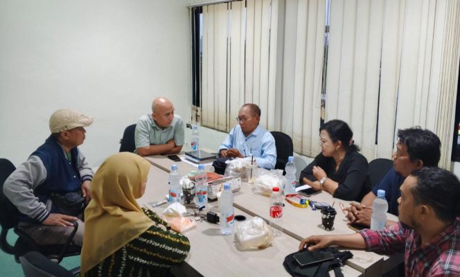 
 Perkuat Program, Redaksi Wartatrans Adakan Rapat Bulanan