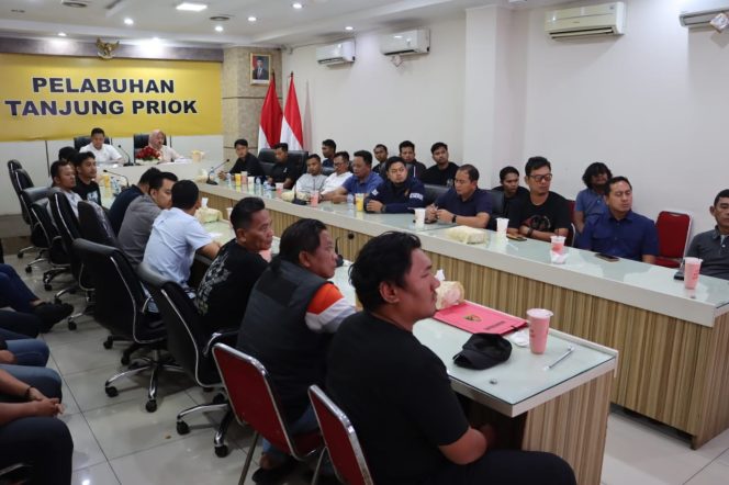 
 Kasatreskrim Polres Priok Pimpin Anev Operasi Sikat Jaya 2025, Ungkap Target Operasi