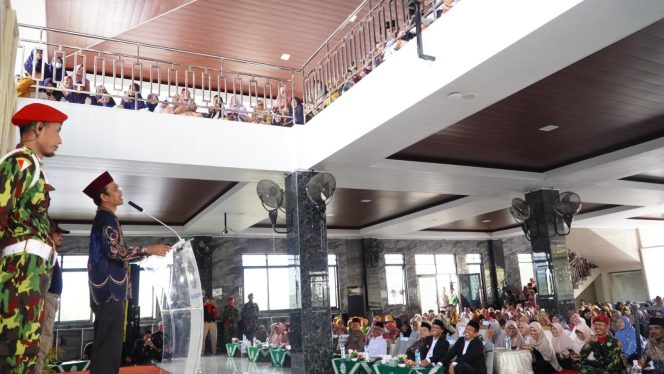 
					Tablig Akbar UAS Di MBS Zam-Zam Dipadati Ribuan Jamaah