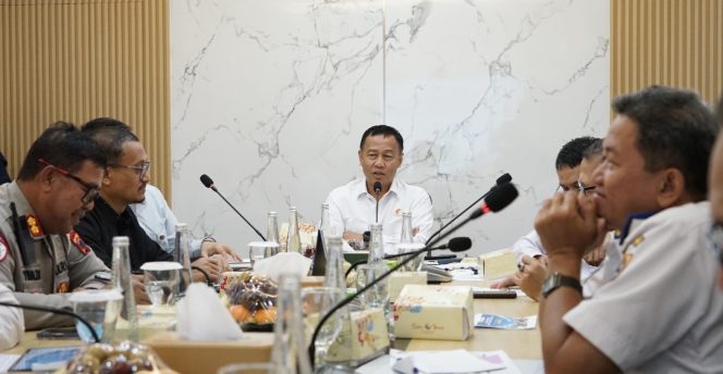 
					Dirjen Aan pimpin rapat persiapan Nataru