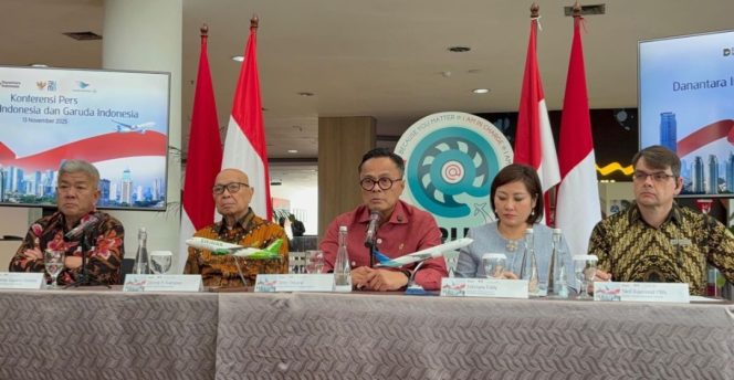 
					Dirut Garuda dan COO Danaantara