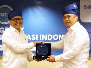 Menhub Dudy dan Ketua MTI di Batam