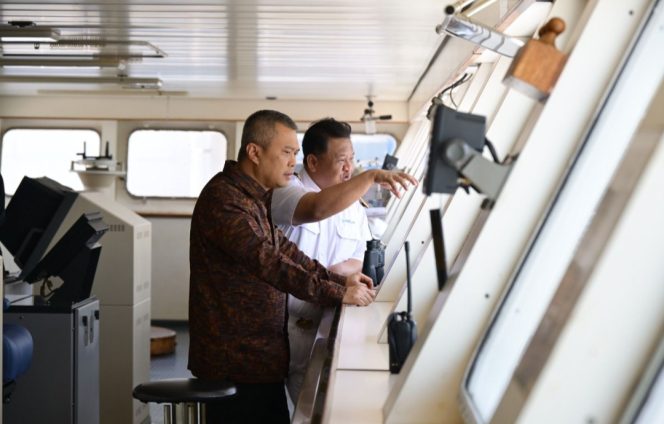 
					Menhub saat ramp check di kapal penumpang