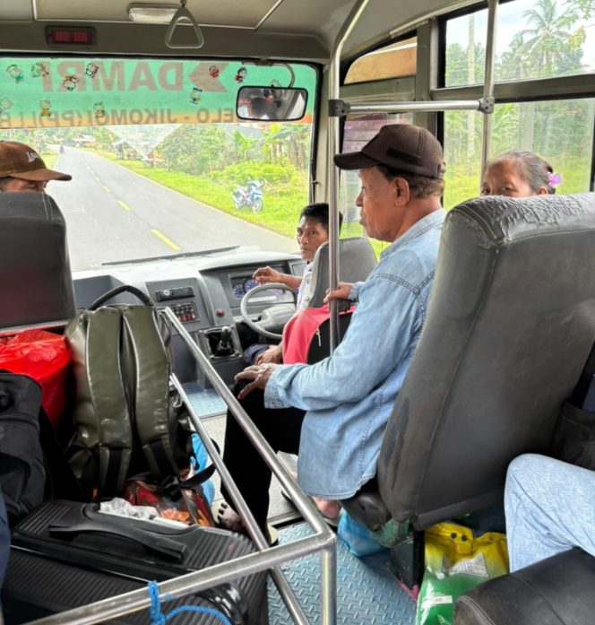 
					Layanan bus DAMRI di Maluku Utara