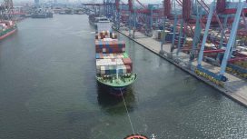 Proses keberangkatan MV Feng Hai 98 meninggalkan Terminal 3 IPC TPK Tanjung Priok.foto istimewa/IPC TPK