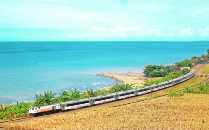 
					Stasiun Plabuan: Eksotisme Rel Kereta di Tepi Laut Jawa