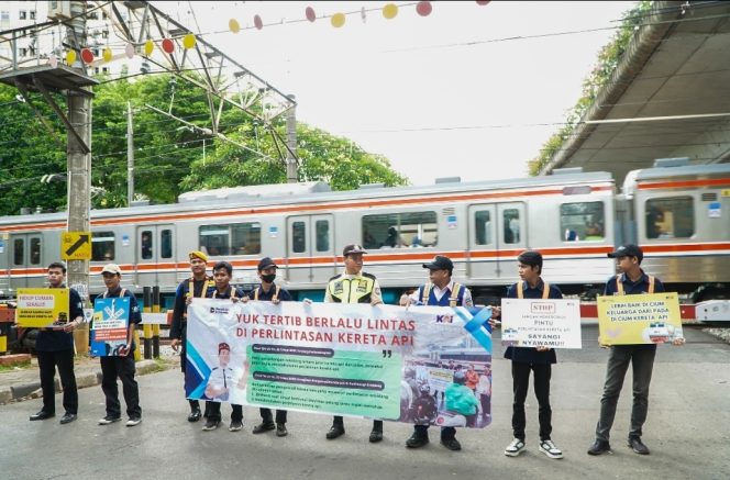 
					KAI Daop 1 Jakarta Gencarkan Sosialisasi Keselamatan di Perlintasan Duren Kalibata