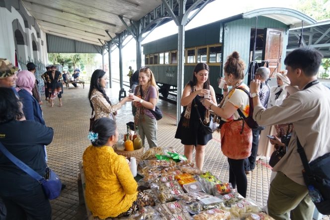 
					KAI Wisata dan Kemenparekraf Kenalkan Wisata Heritage Semarang ke Pasar Global Lewat FAM Trip Internasional