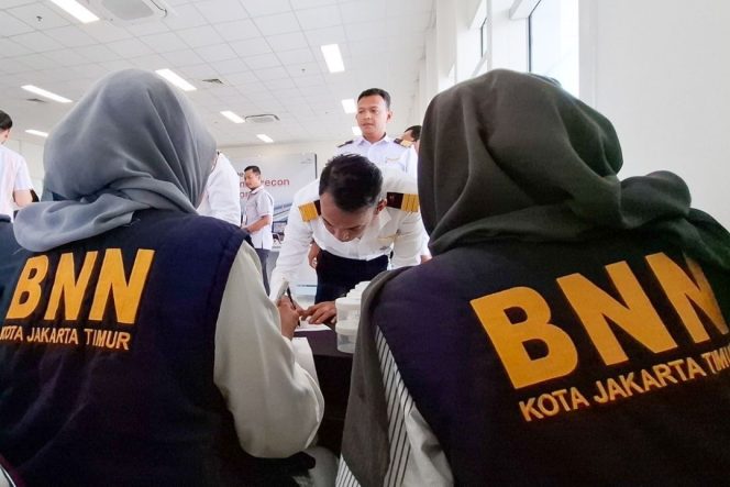 
					KCIC Tingkatkan Kesiapan Nataru Lewat Tes Narkoba ke Petugas Whoosh