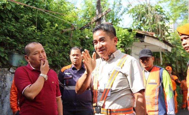 
 KAI Daop 1 Tindaklanjuti Laporan Warga Soal Potensi Longsor di Jalur Rel di Jakarta