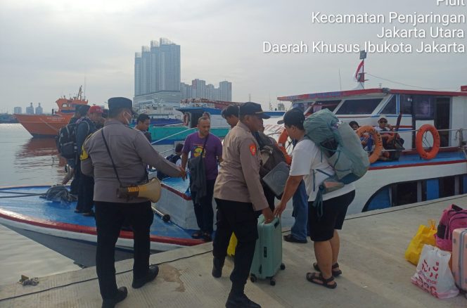 
					Polres Priok Gelar Pengamanan dan Pelayanan Penumpang Kapal Wisata Kepulauan Seribu