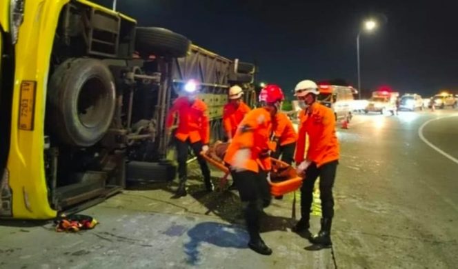 
 Sopir Cadangan Menewaskan 16 Orang di Tol Krapyak Semarang 