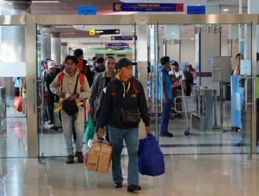 Perjalanan masyarakat dengan angkutan umum