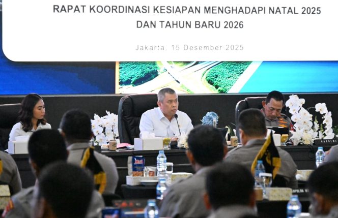 
					Menhub paparkan 13 kebijakan di Nataru