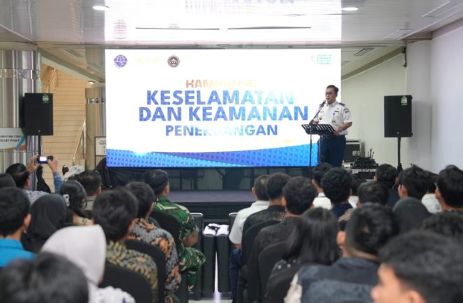 
					Kampanye keselamatan dan keamanan penerbangan