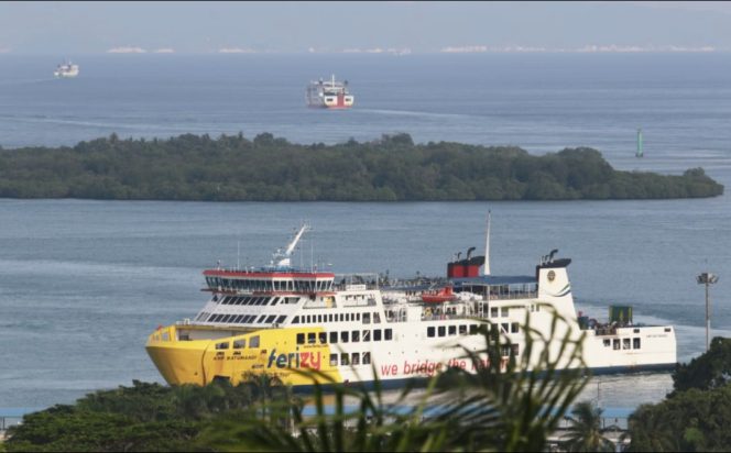 
					Salah satu armada ASDP 