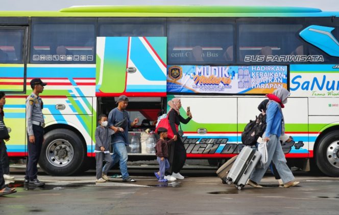 
					Arus Mudik Libur Natal 2025, Angkutan Jalan Aman Terkendali