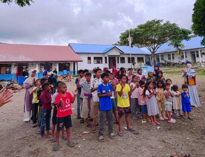 
					Perjuangan Ekstrem Relawan Sahabat Safar Tembus Desa Bintang Pepara Pasca Banjir