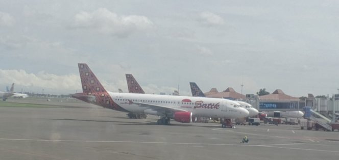 
 Penerbangan di Bandara Labuan Bajo 
