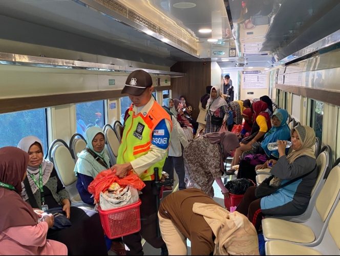 
 Kereta Petani dan Pedagang Mulai Beroperasi, Layani 87 Pengguna di Hari Pertama