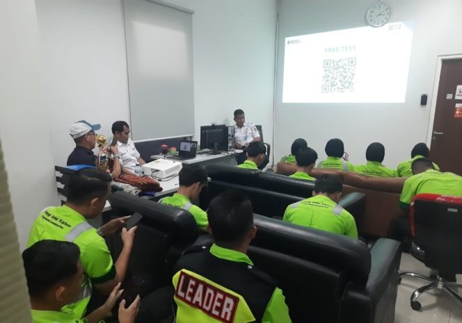 
					Sambut Nataru 2025, KAI Services Tingkatkan Kompetensi Petugas Kebersihan Stasiun