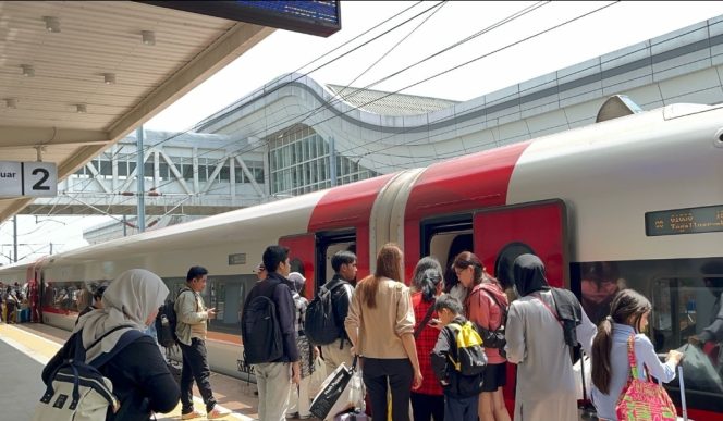 
					Whoosh Catat 24 Ribu Penumpang Saat Libur Natal