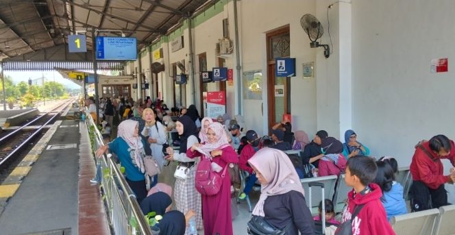 
 Alami Lonjakan, 7.700 Penumpang Berangkat dari Daop 7 Madiun di Libur Natal
