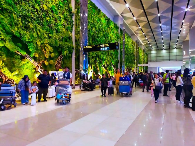 
					Apa Bedanya Angkasa Pura dengan Injourney?