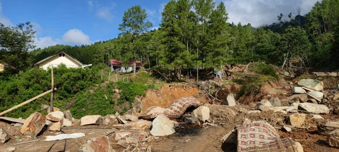 
 Puisi-Puisi Bencana LK Ara