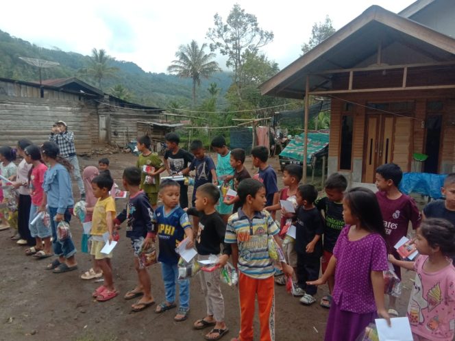 
 PSIKOSOSIAL Relawan Posko Rakyat Bersama Aliansi di Empat Desa Rusip Antara Aceh Tengah