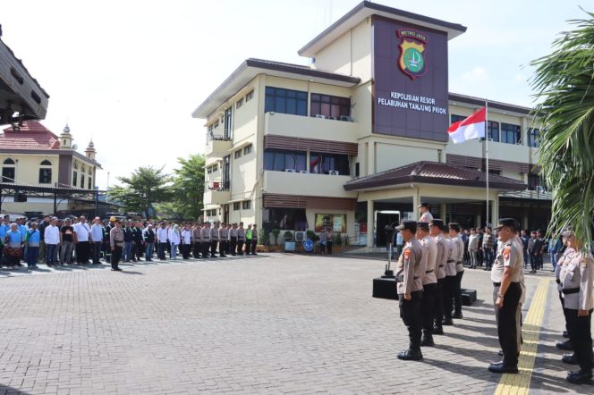 
 Polres Pelabuhan Tanjung Priok Gelar Apel Gabungan Potensi Masyarakat, Perkuat Sinergi Jaga Kamtibmas