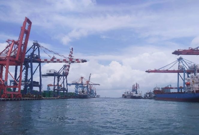 
 Pelindo Tanjung Priok Siagakan Mitigasi Banjir, Operasional Tanjung Priok Tetap Berjalan