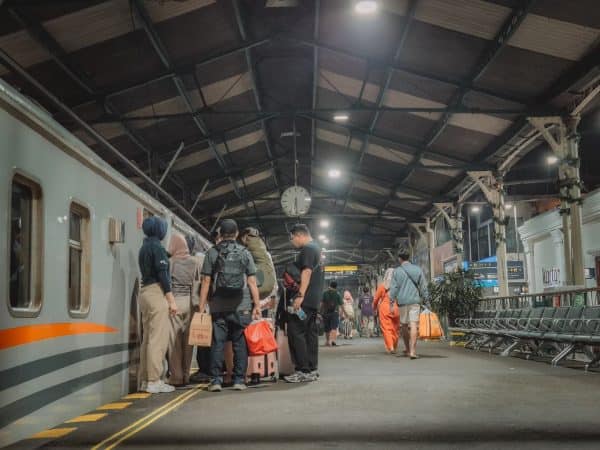 
 Mulai 1 Februari Dini Hari, KAI Daop Yogyakarta Buka Penjualan Tiket H-3 Lebaran 2026