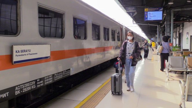 
					Perjalanan KA dari Daop Jakarta Kembali Normal Usai Banjir Pekalongan