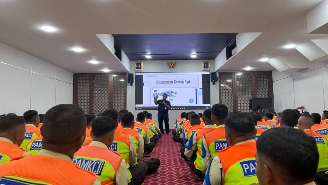 
 KAI Services Gelar Pembinaan Petugas Keamanan Stasiun Pasca Nataru 2025/2026