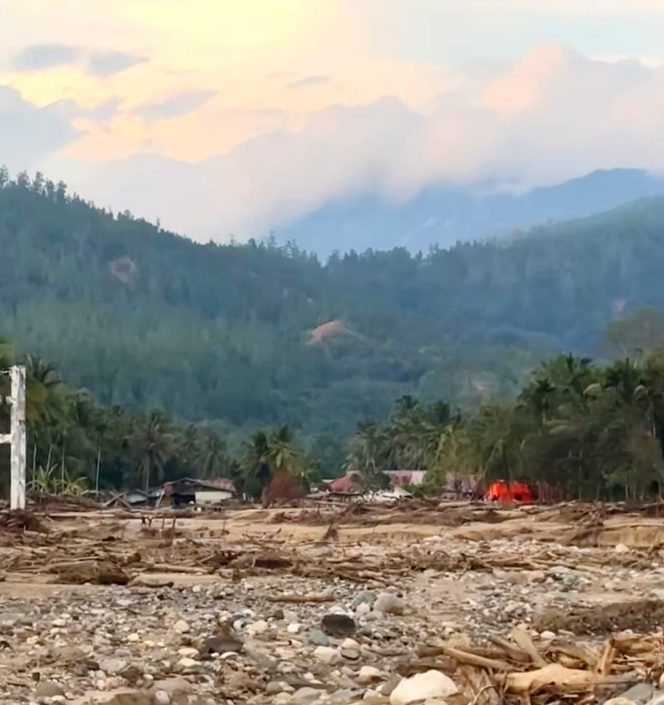 
 Kampung Jamat Krisis Air Bersih dan Darurat Berlapis