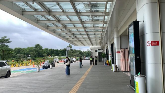 
 KCIC Imbau Penumpang Whoosh Gunakan Akses Alternatif akibat Genangan Air di Cawang