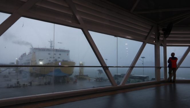 
					Cuaca ekstrem tantangan pelayaran