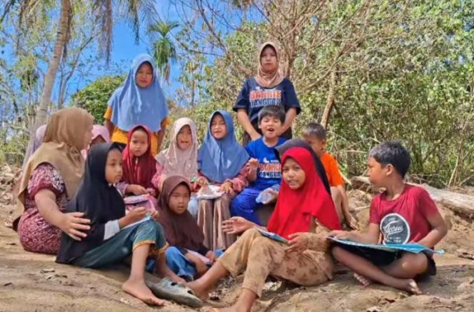 
 Catatan LK Ara: Dapatkah Puisi Menghibur Korban Bencana?