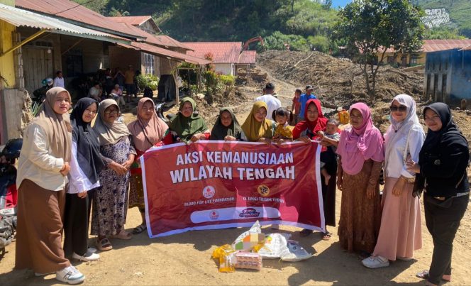 
 Direktur CV Tanoga Trading Company Salurkan Bantuan dari BFLF untuk Korban Banjir Bandang di Desa Tebuk Aceh Tengah