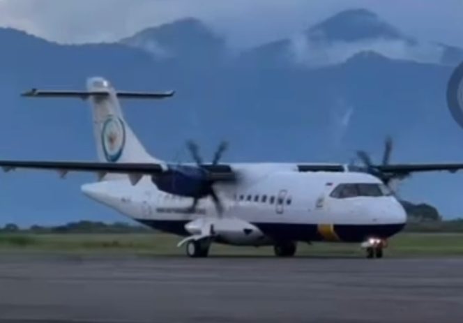 
 Pesawat ATR 42-500 (ist)