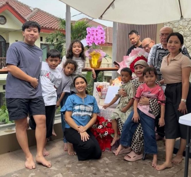 
 Catatan Halimah Munawir: Syukur di Usia 62 Tahun