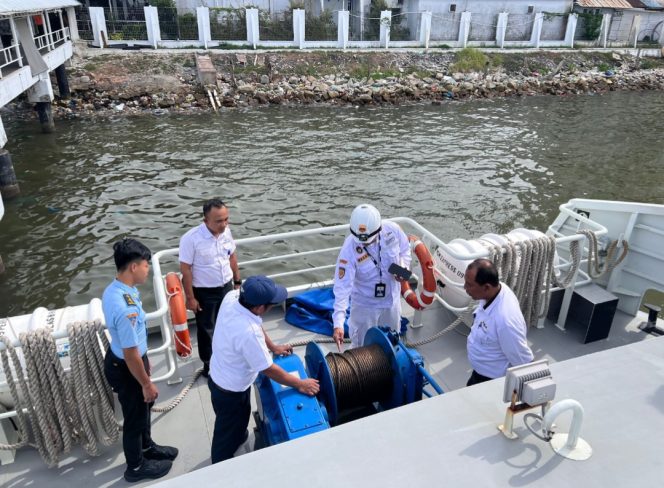 
					Uji petik kapal jelang angkutan Lebaran