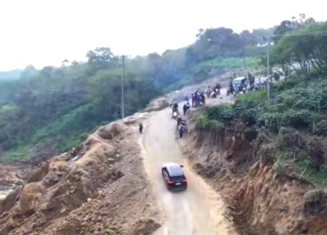 
 Jalan Lintas Bener Meriah–Aceh Utara Masih Ekstrem