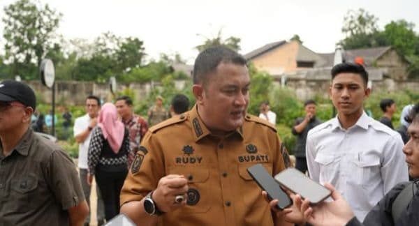 
 Pasar Petani Garuda Mulai Beroperasi, Bupati Bogor Dorong Penguatan Ketahanan Pangan