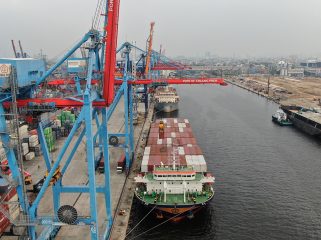 Foto Ilustrasi kapal sandar di IPC TPK Area Tanjung Priok 2 Domestik