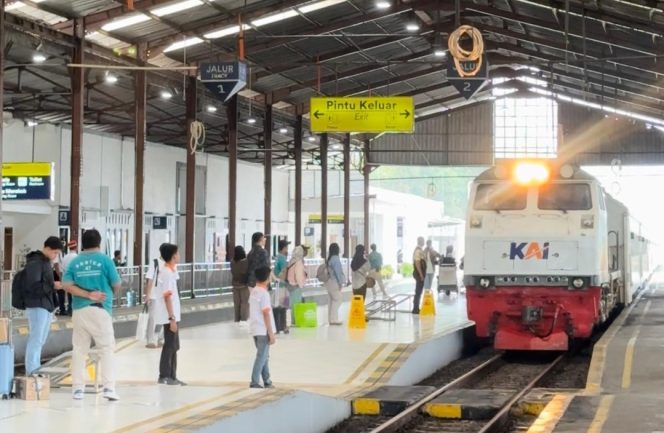 
					Menyalagunakan Data Penumpang, Oknum Karyawan KAI Services Diberi Sanksi Tegas