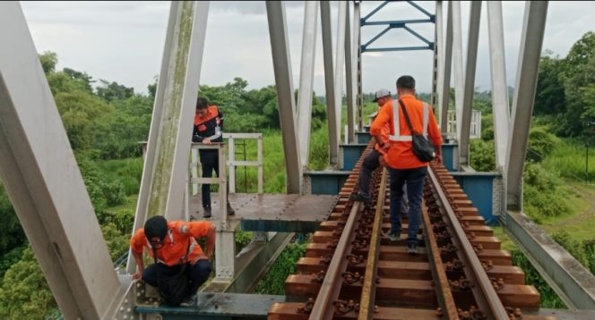 
 KAI Daop 7 Madiun Perketat Pengawasan Jalur Usai Aksi Vandalisme Baut Rel