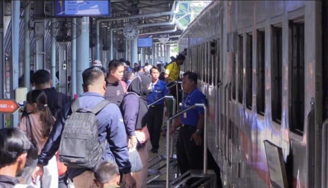 
					Tiket KA Lebaran Siap Dijual, KAI Daop 6 Yogyakarta Ajak Masyarakat Pesan Tiket Mudik Lebih Awal