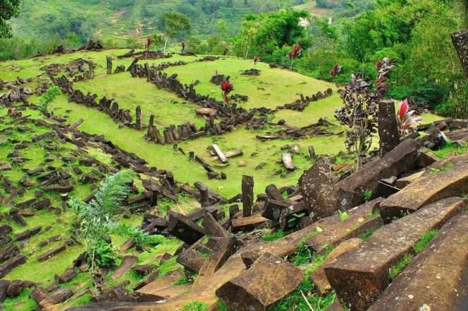 
					Gunung Padang Disiapkan Jadi Destinasi Wisata Prasejarah Unggulan Jawa Barat